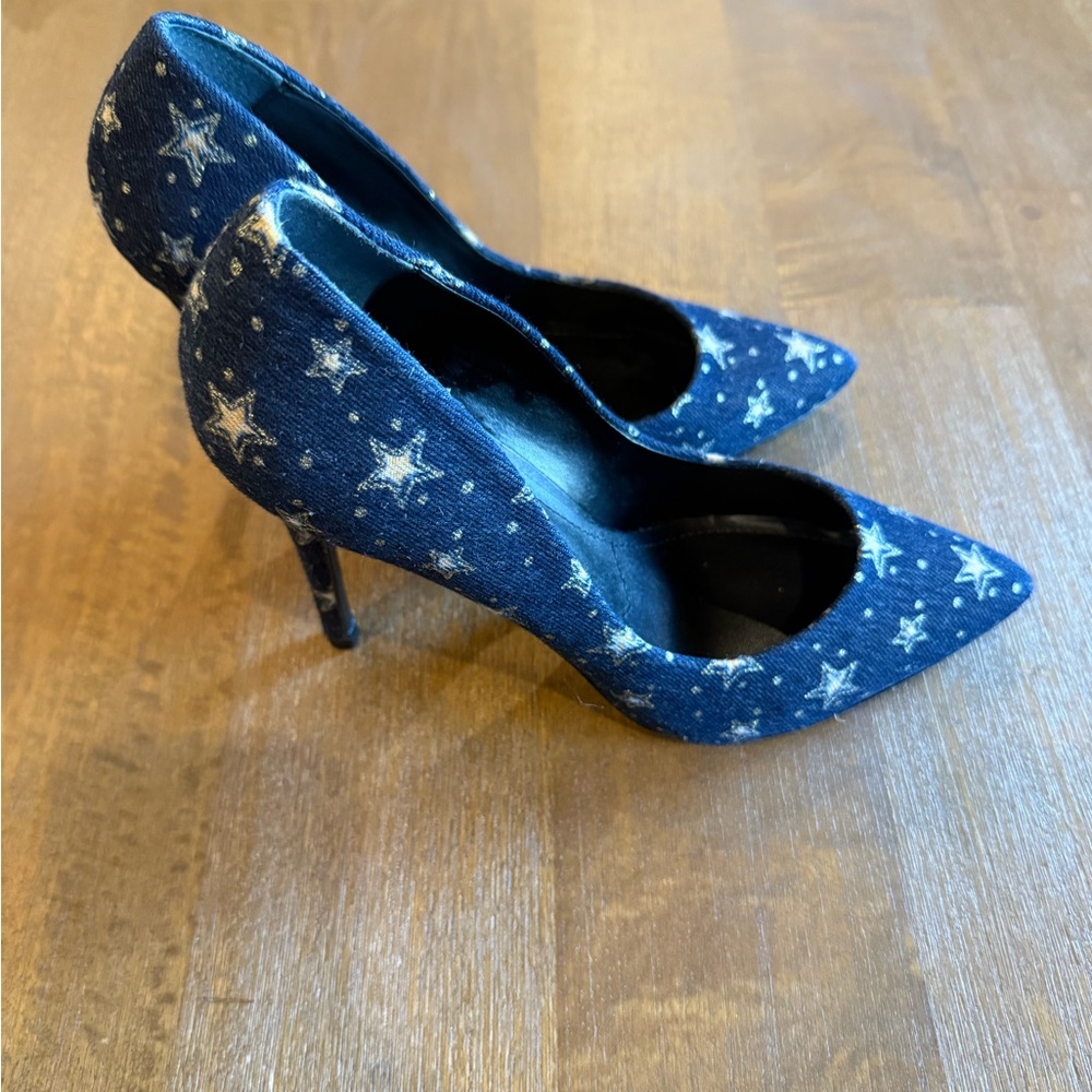 Charles x Charles David Indigo Denim Women's Pumps - Picture 4 of 7